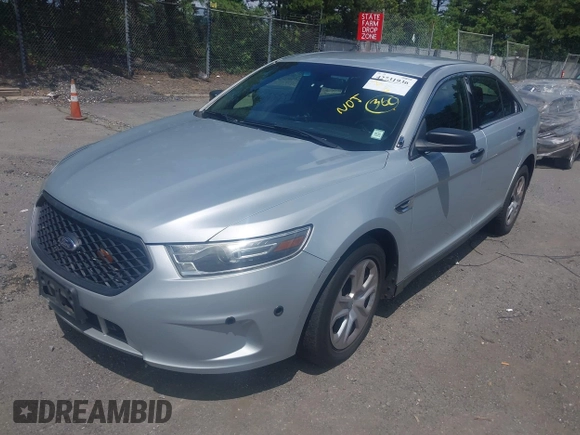 2017 Ford Police Interceptor with VIN 1FAHP2MK0HG111257, listed as a IAAI auction lot 42731936 with 139,101 mi miles and . Bid and sale history available at DreamBid. Image 18.