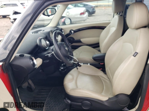 2013 MINI Hardtop with VIN WMWSU3C5XDT544531, listed as a Copart auction lot 65723535 with 71,872 mi miles and Clean title. Bid and sale history available at DreamBid. Image 7.