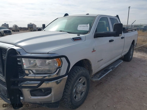 2022 Ram 2500 Tradesman with VIN 3C6UR5HL5NG155348, listed as a IAAI auction lot 41558324 with 118,500 mi miles. Bid and sale history available at carsss.com. Image 17.