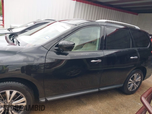 2018 Nissan Pathfinder SL with VIN 5N1DR2MN0JC633392, listed as a IAAI auction lot 41819626 with 160,504 mi miles. Bid and sale history available at carsss.com. Image 14.