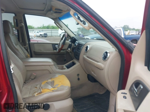 2006 Ford Expedition Eddie Bauer z VIN 1FMFU17506LA77220, wystawiony jako IAAI lot #42111670 z przebiegiem Nie podano mil oraz . Historia ofert i sprzedaży dostępna na DreamBid. Obrazek 5.