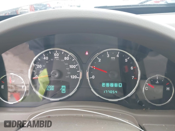 2008 Jeep Liberty Limited with VIN 1J8GN58K38W172334, listed as a IAAI auction lot 40914236 with 177,054 mi miles and . Bid and sale history available at carsss.com. Image 7.