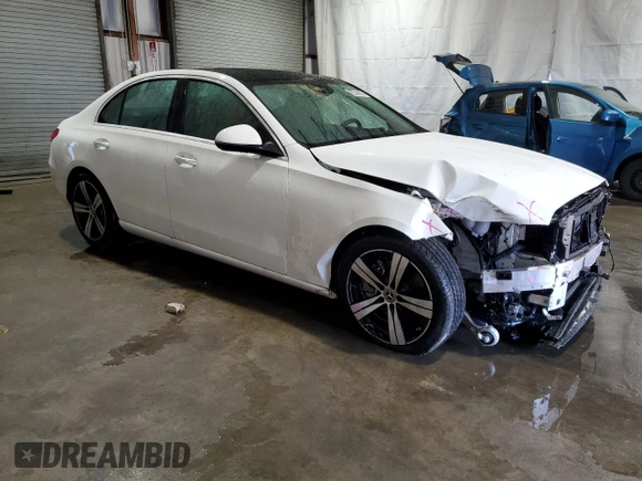 2025 Mercedes-Benz C 300 with VIN W1KAF4HB5SR256235, listed as a Copart auction lot 54407365 with 4,645 mi miles and Clean Title. Bid and sale history available at DreamBid. Image 4.