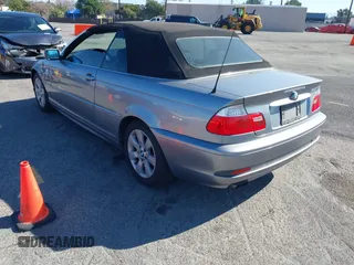 2006 BMW 3 Series 325Ci with VIN WBABW33426PX84492, listed as a IAAI auction lot 41658186 with 152,477 mi miles. Bid and sale history available at carsss.com. Image 3.