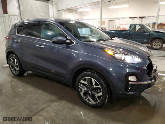 2020 Kia Sportage EX with VIN KNDPNCAC3L7715098, listed as a Copart auction lot 47639965 with 73,252 mi miles and Salvage Title. Bid and sale history available at carsss.com. Image 4.