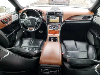 2017 Lincoln Continental Black Label with VIN 1LN6L9BC3H5617027, listed as a Copart auction lot 47207975 with 105,876 mi miles and Salvage Title. Bid and sale history available at carsss.com. Image 8.