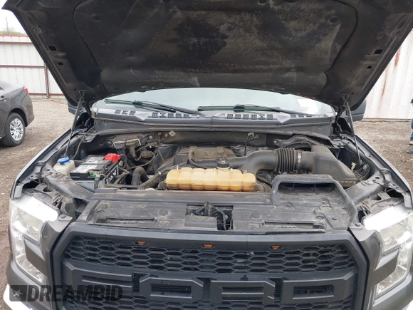 2015 Ford F-150 XLT with VIN 1FTEX1EP9FFC75210, listed as a IAAI auction lot 39041797 with 125,522 mi miles. Bid and sale history available at carsss.com. Image 10.