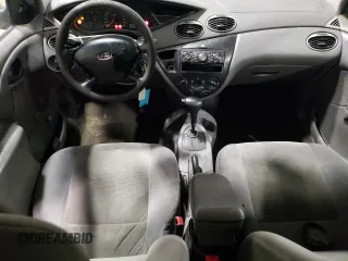2002 Ford Focus LX with VIN 1FAFP33P92W148086, listed as a Copart auction lot 72825424 with 235,066 mi miles and Clean Title. Bid and sale history available at DreamBid. Image 8.