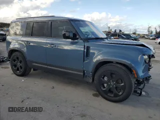 2020 Land Rover Defender SE z VIN SALEPEEU6L2025416, wystawiony jako Copart lot #85045544 z przebiegiem 36 906 mil mil oraz Szkoda całkowita • Salvage title. Historia ofert i sprzedaży dostępna na DreamBid. Obrazek 4.