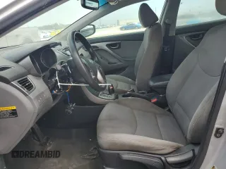 2013 Hyundai Elantra GLS z VIN KMHDH4AE5DU515615, wystawiony jako Copart lot #60572725 z przebiegiem 243 549 mil mil oraz Szkoda całkowita • Salvage title. Historia ofert i sprzedaży dostępna na DreamBid. Obrazek 7.