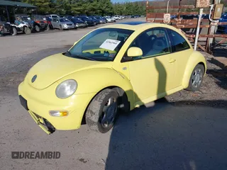 2000 Volkswagen Beetle GLS с VIN 3VWCD21C2YM498598, выставлен на аукционе IAAI как лот 41961960 с пробегом 193 228 миль миль и . История ставок и продаж доступна на DreamBid. Изображение 2.