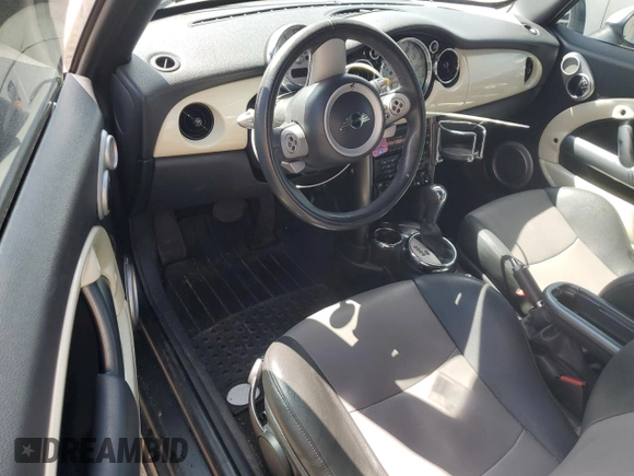 2008 MINI Convertible с VIN WMWRF33538TG18650, выставлен на аукционе Copart как лот 55820245 с пробегом 100 980 миль миль и Списание • Salvage title. История ставок и продаж доступна на DreamBid. Изображение 8.