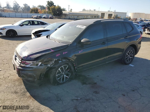 2021 Volkswagen Tiguan S with VIN 3VV1B7AX8MM032623, listed as a Copart auction lot 83112844 with 50,444 mi miles and Salvage Title. Bid and sale history available at carsss.com. Image 1.