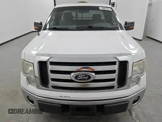 2011 Ford F-150 XL z VIN 1FTMF1CM7BKD43495, wystawiony jako Copart lot #55725435 z przebiegiem 228 298 mil mil oraz Czysty tytuł • Clean title. Historia ofert i sprzedaży dostępna na DreamBid. Obrazek 5.