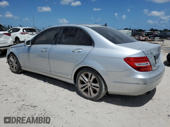 2014 Mercedes-Benz C 250 Sport z VIN WDDGF4HB4EG250095, wystawiony jako Copart lot #53650695 z przebiegiem Nie podano mil oraz Szkoda całkowita • Salvage title. Historia ofert i sprzedaży dostępna na DreamBid. Obrazek 2.