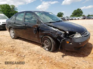 2006 Ford Focus S z VIN 1FAHP34N86W101935, wystawiony jako Copart lot #55773975 z przebiegiem 110 576 mil mil oraz Szkody całkowita. Historia ofert i sprzedaży dostępna na DreamBid. Obrazek 4.