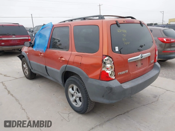 2006 Mazda Tribute i with VIN 4F2YZ02Z96KM08546, listed as a IAAI auction lot 41554299 with Not Provided miles and . Bid and sale history available at carsss.com. Image 3.