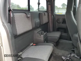2008 GMC Canyon SLE1 with VIN 1GTDT19E288142621, listed as a Copart auction lot 45295525 with 165,117 mi miles and Salvage Title. Bid and sale history available at carsss.com. Image 10.