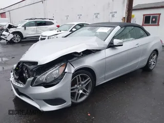 2016 Mercedes-Benz E 400 with VIN WDDKK6FF3GF313039, listed as a IAAI auction lot 40907228 with 31,540 mi miles and . Bid and sale history available at carsss.com. Image 2.