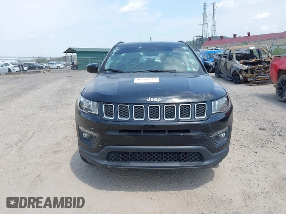 2018 Jeep Compass Latitude z VIN 3C4NJDBB3JT144056, wystawiony jako IAAI lot #42138173 z przebiegiem 45 985 mil mil oraz . Historia ofert i sprzedaży dostępna na DreamBid. Obrazek 12.