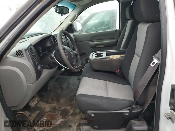 2008 Chevrolet Silverado 1500 LT w/2LT with VIN 1GCEC190X8E122966, listed as a Copart auction lot 79776574 with 396,235 mi miles and Clean Title. Bid and sale history available at carsss.com. Image 7.