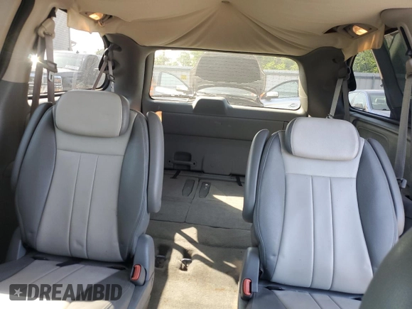 2006 Dodge Grand Caravan SXT z VIN 2D4GP44L06R699332, wystawiony jako Copart lot #58995465 z przebiegiem 55 324 mil mil oraz Szkoda całkowita • Salvage title. Historia ofert i sprzedaży dostępna na DreamBid. Obrazek 10.