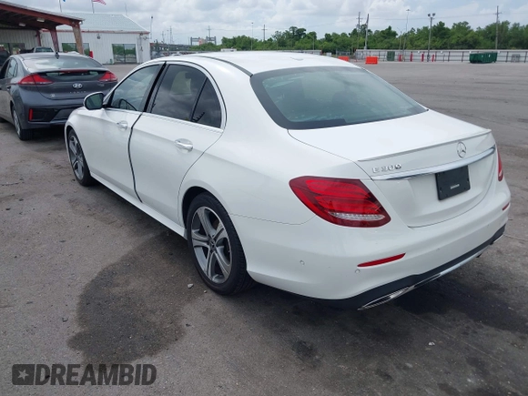 2018 Mercedes-Benz E 300 с VIN WDDZF4JB0JA316206, выставлен на аукционе IAAI как лот 42108861 с пробегом 115 777 миль миль и . История ставок и продаж доступна на DreamBid. Изображение 3.