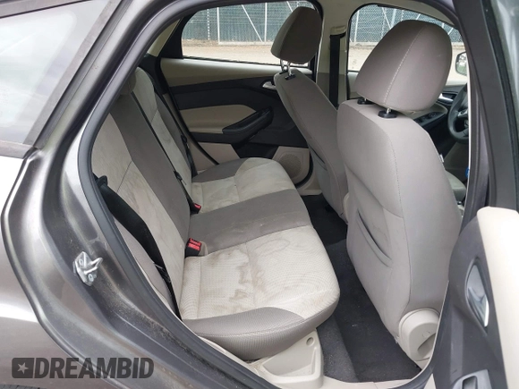 2014 Ford Focus SE with VIN 1FADP3K28EL280100, listed as a IAAI auction lot 42081971 with 183,379 mi miles. Bid and sale history available at carsss.com. Image 8.