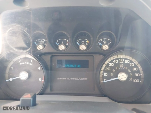 2015 Ford Super Duty F-250 SRW XLT with VIN 1FT7X2BT3FED17666, listed as a IAAI auction lot 41413915 with 87,618 mi miles. Bid and sale history available at carsss.com. Image 6.