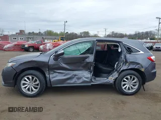 2017 Acura RDX z VIN 5J8TB4H39HL022443, wystawiony jako IAAI lot #42081468 z przebiegiem 46 400 mil mil oraz . Historia ofert i sprzedaży dostępna na DreamBid. Obrazek 6.
