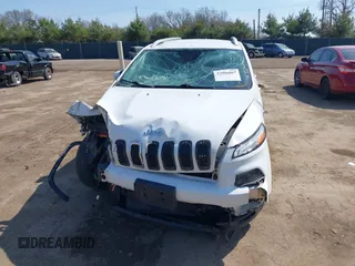 2015 Jeep Cherokee Latitude с VIN 1C4PJMCB8FW603123, выставлен на аукционе IAAI как лот 42086067 с пробегом 173 775 миль миль и . История ставок и продаж доступна на DreamBid. Изображение 12.
