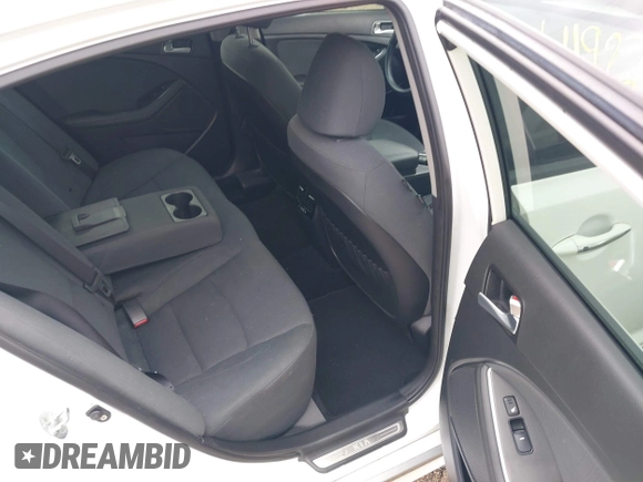2016 Kia Optima EX z VIN KNAGN4AD4G5099411, wystawiony jako IAAI lot #41927695 z przebiegiem 124 200 mil mil oraz . Historia ofert i sprzedaży dostępna na DreamBid. Obrazek 8.