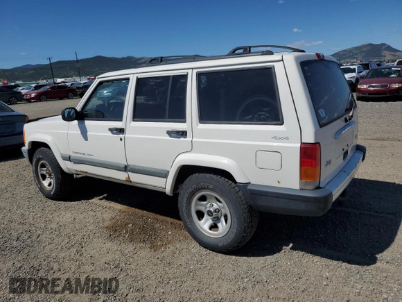 2000 Jeep Cherokee with VIN 1J4FF48S6YL169224, listed as a Copart auction lot 64411145 with 237,553 mi miles and Clean title. Bid and sale history available at DreamBid. Image 2.