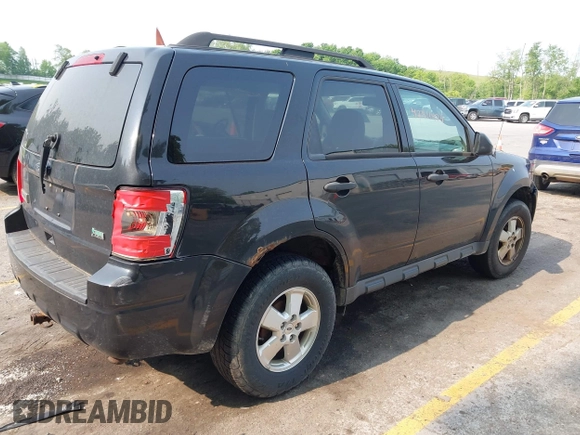 2011 Ford Escape XLT с VIN 1FMCU9DG4BKA64865, выставлен на аукционе IAAI как лот 42411474 с пробегом Не указан миль и . История ставок и продаж доступна на DreamBid. Изображение 4.