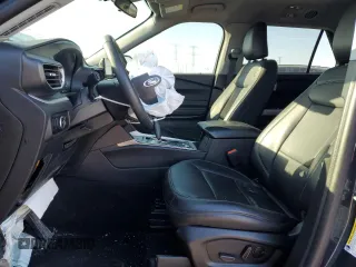 2024 Ford Explorer XLT with VIN 1FMSK8DH3RGA57018, listed as a Copart auction lot 46117645 with 4,525 mi miles and Salvage Title. Bid and sale history available at carsss.com. Image 7.