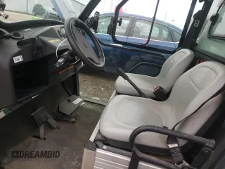 2017 Smart fortwo with VIN 5J5L726B1HA828317, listed as a Copart auction lot 81424134 with Not Provided miles and Clean Title. Bid and sale history available at DreamBid. Image 7.