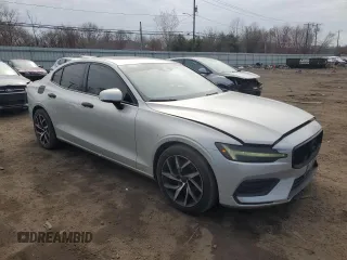 2019 Volvo S60 Momentum with VIN 7JRA22TK6KG003407, listed as a Copart auction lot 52598555 with 118,555 mi miles and Salvage Title. Bid and sale history available at carsss.com. Image 4.