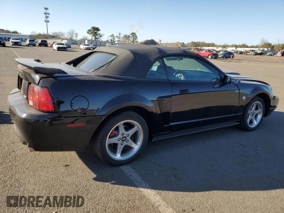 2004 Ford Mustang GT Deluxe z VIN 1FAFP45X14F206570, wystawiony jako Copart lot #48405375 z przebiegiem 103 563 mil mil oraz Szkody całkowita. Historia ofert i sprzedaży dostępna na DreamBid. Obrazek 3.
