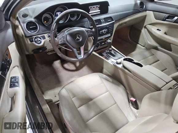 2015 Mercedes-Benz C 250 with VIN WDDGJ4HB3FG366629, listed as a Copart auction lot 56400615 with 38,262 mi miles and Clean title. Bid and sale history available at DreamBid. Image 8.