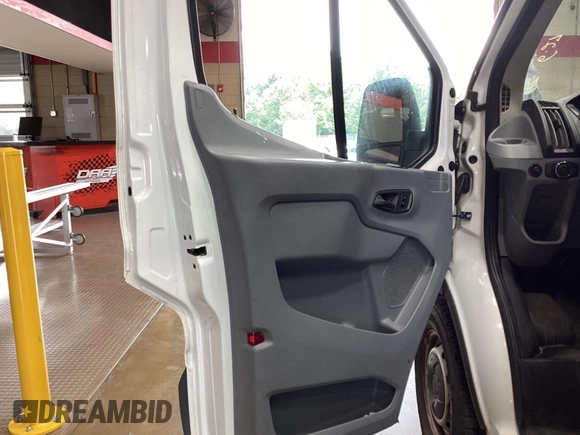 2018 Ford Transit с VIN 1FTYR1ZG4JKA34091, выставлен на аукционе IAAI как лот 42650298 с пробегом 177 181 миль миль и . История ставок и продаж доступна на DreamBid. Изображение 15.