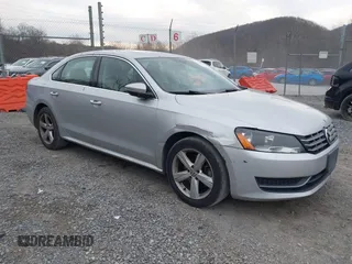 2012 Volkswagen Passat SE z VIN 1VWBN7A35CC039288, wystawiony jako IAAI lot #41718341 z przebiegiem 197 209 mil mil oraz . Historia ofert i sprzedaży dostępna na DreamBid. Obrazek 1.