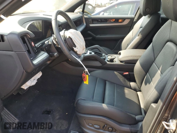 2024 Porsche Cayenne with VIN WP1AA2AY5RDA04955, listed as a Copart auction lot 59577245 with 3,057 mi miles and Salvage title. Bid and sale history available at DreamBid. Image 7.