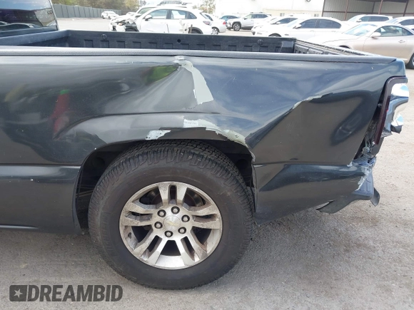 2004 Chevrolet Silverado 1500 LS with VIN 2GCEC19V241233129, listed as a IAAI auction lot 42068152 with 220,636 mi miles and . Bid and sale history available at DreamBid. Image 13.