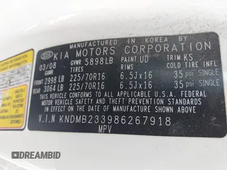 2008 Kia Sedona LX with VIN KNDMB233986267918, listed as a IAAI auction lot 41999497 with 146,774 mi miles. Bid and sale history available at carsss.com. Image 9.