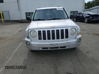 2008 Jeep Patriot Limited with VIN 1J8FT48W28D700911, listed as a Copart auction lot 47452615 with 152,602 mi miles and Salvage Title. Bid and sale history available at DreamBid. Image 5.