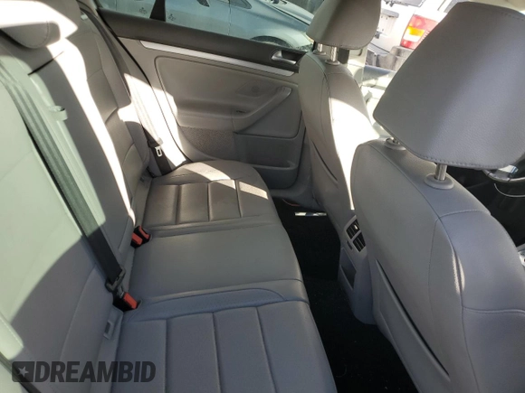 2009 Volkswagen Jetta SE с VIN 3VWRM71K99M061312, выставлен на аукционе Copart как лот 42747695 с пробегом 189 183 миль миль и Списание • Salvage title. История ставок и продаж доступна на DreamBid. Изображение 10.