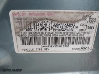 2007 Mitsubishi Outlander ES with VIN JA4MS31X37U015596, listed as a IAAI auction lot 41439500 with 288,701 mi miles. Bid and sale history available at carsss.com. Image 9.
