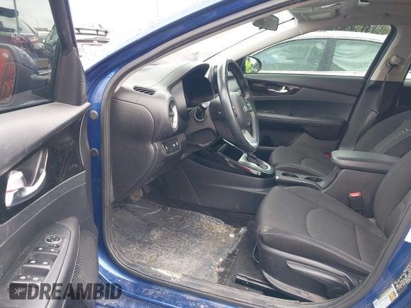 2019 Kia Forte S with VIN 3KPF34AD8KE022803, listed as a IAAI auction lot 41804321 with 80,456 mi miles. Bid and sale history available at carsss.com. Image 5.