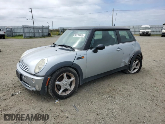 2005 MINI Hardtop with VIN WMWRC335X5TJ70165, listed as a Copart auction lot 53918445 with 145,572 mi miles and Salvage title. Bid and sale history available at DreamBid. Image 1.