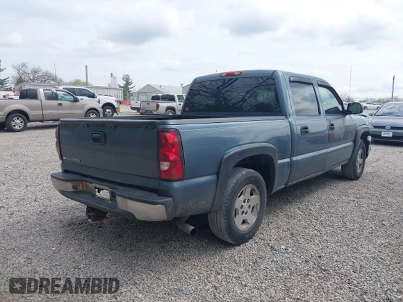 2006 Chevrolet Silverado 1500 LT1 with VIN 2GCEC13T761125079, listed as a IAAI auction lot 42122779 with 237,534 mi miles and . Bid and sale history available at DreamBid. Image 4.